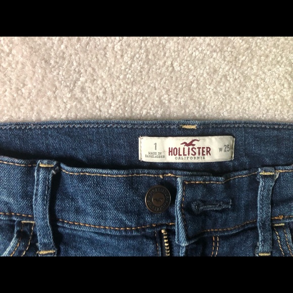 hollister jean shorts - Picture 3 of 3